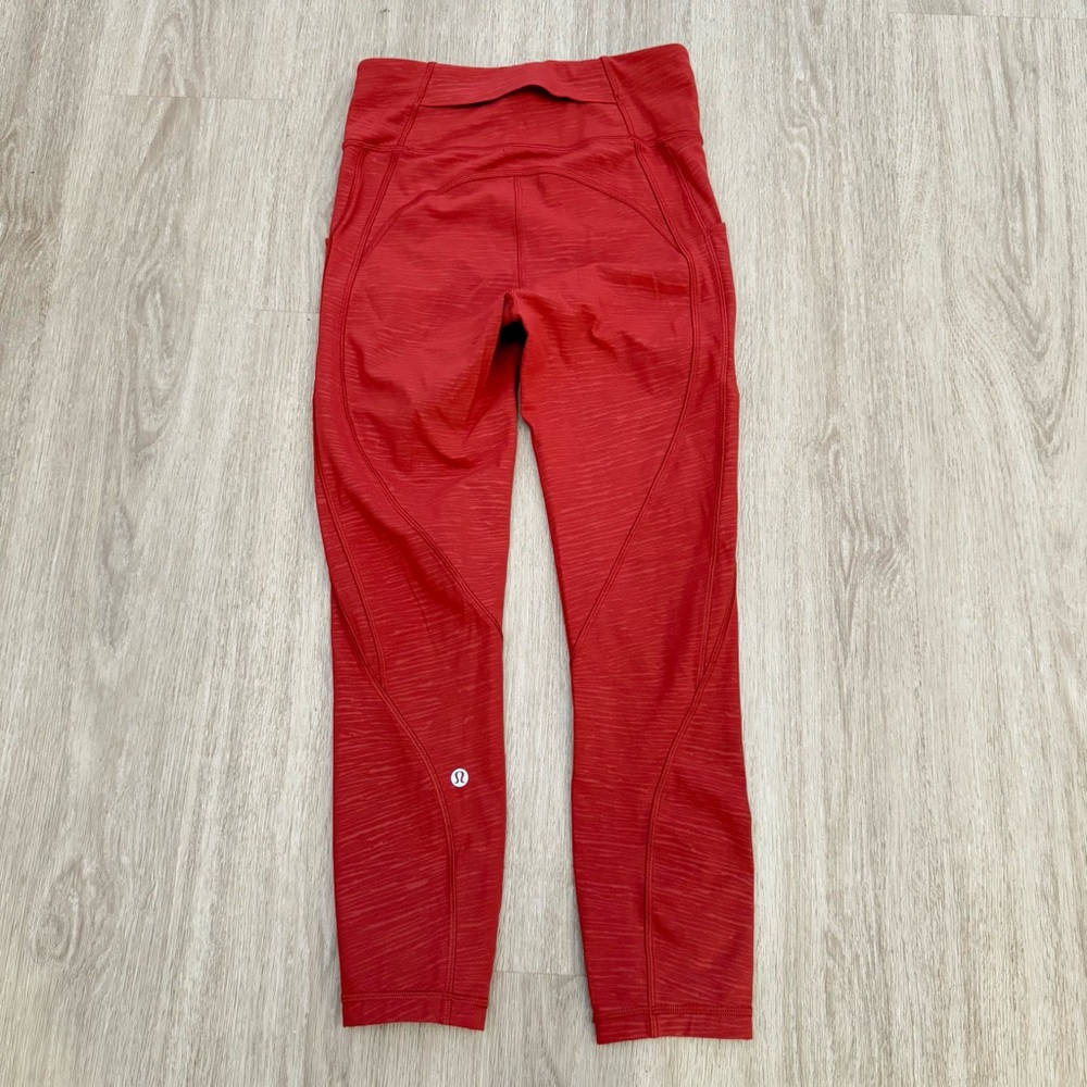 Like New Size 4 Lululemon Time To Sweat Crop Stride Embossed Cayenne Rust - Picture 12 of 12